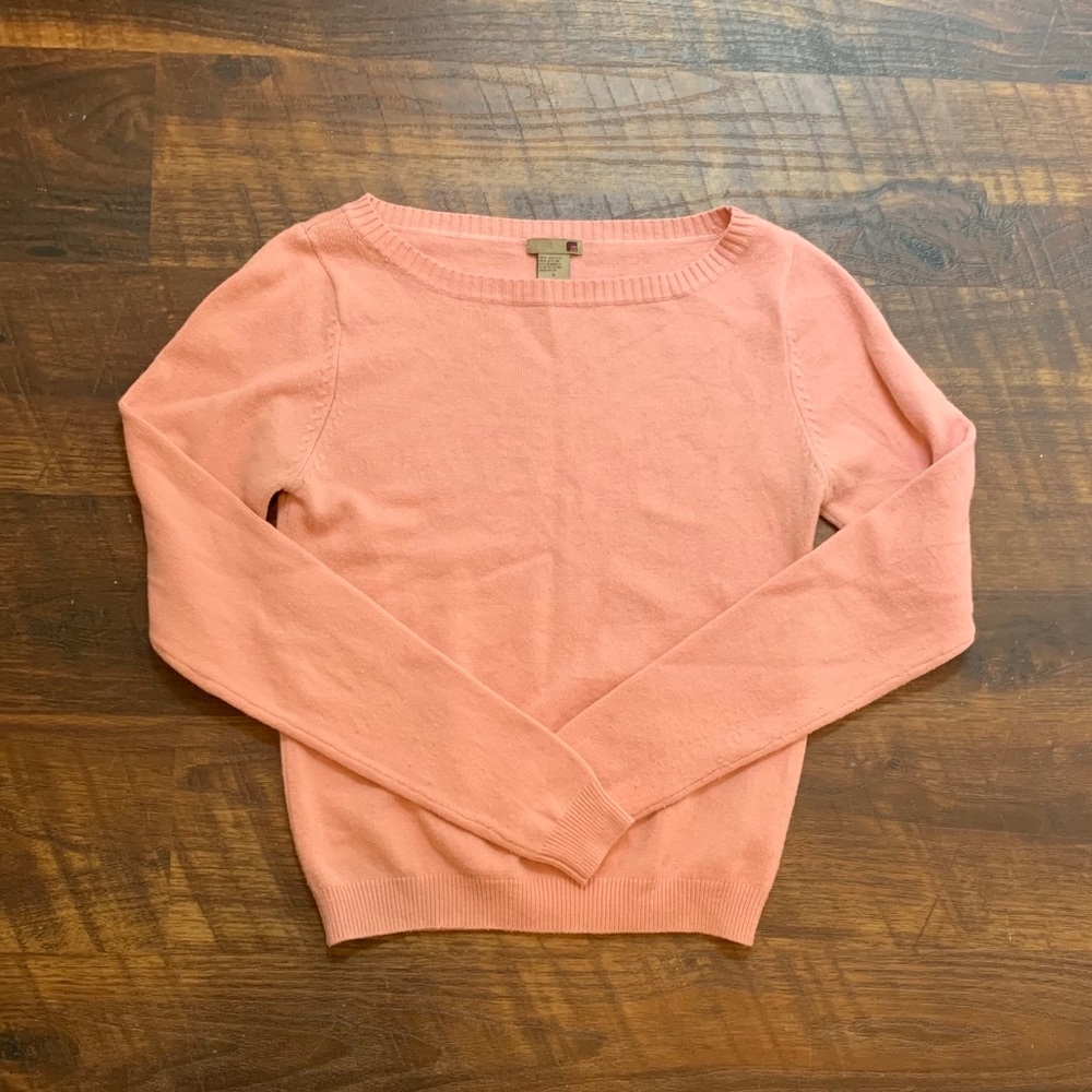 Pink cropped fitted sweater